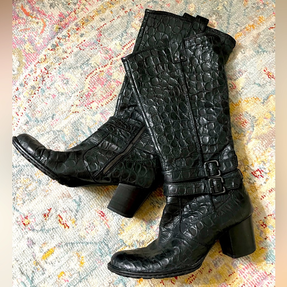 Born unique textured leather black boots